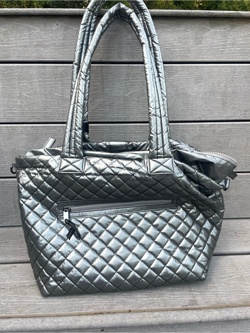 Oliver Thomas Kitchen Sink Tote Bag OTB-1008 Metallic Silver quilted gym travel